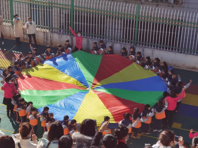 亲子体操舞_小学生亲子团体操_小学生亲子舞